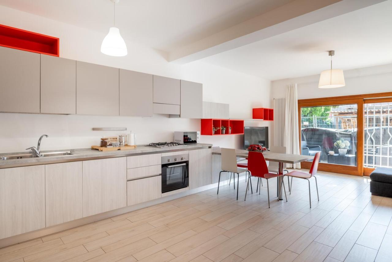Santa Rita Roomy Apartment Padova Esterno foto